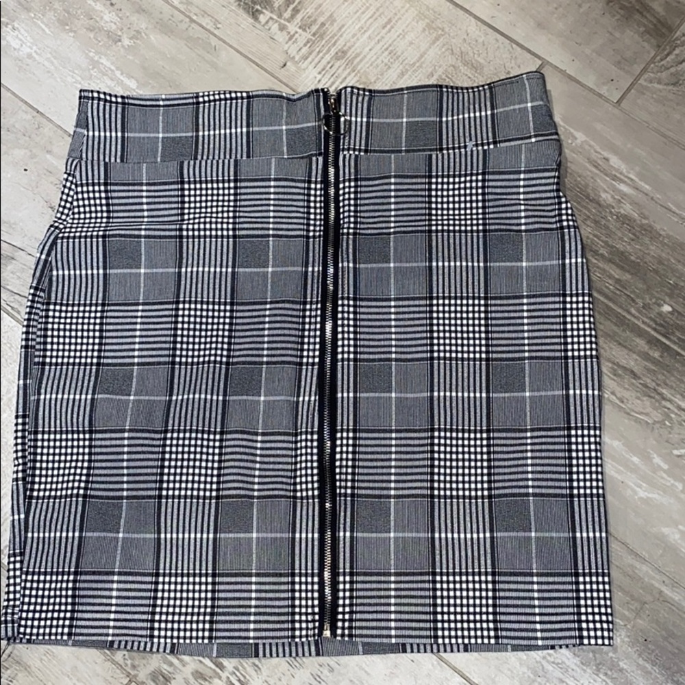 Lily Morgan Zipper Front Skirt